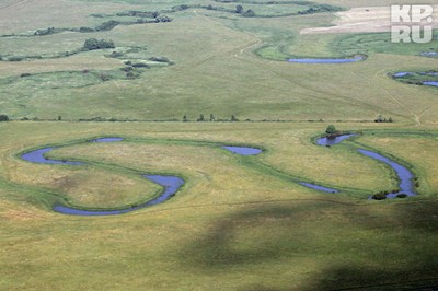 Будто кто-то там наверху оставил для нас на земле знаки-подсказки, но мы так и не смогли разгадать этот загадочный шифр. Фото: Евгений Баранцев