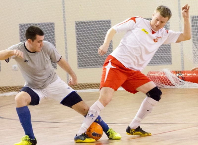 Дмитрий Комаров