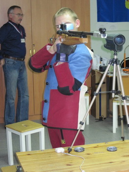 На огневом рубеже.