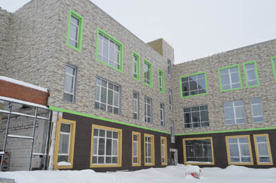 Борис Ясинский проверил стройку школы в Семчино и детсада в ЖК «Метропарк»