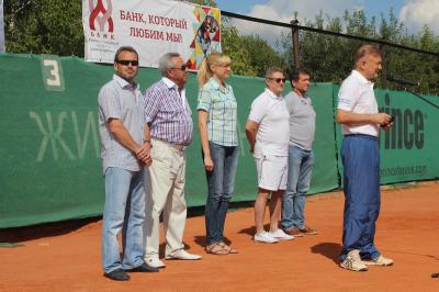 Олег Ковалёв приветствовал участников Всероссийского теннисного турнира среди ветеранов
