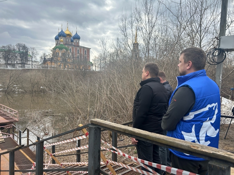 Жителей улицы Остров в Рязани будут перевозить микроавтобусом на время половодья