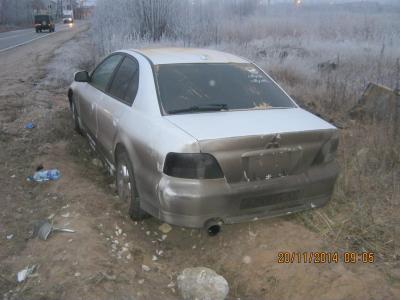 Mitsubishi Aspire улетел в кювет в Рязанском районе