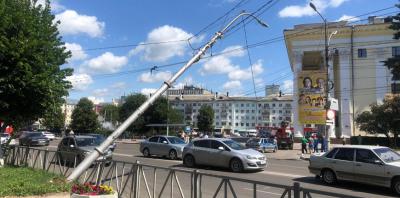 В центре Рязани рухнул столб