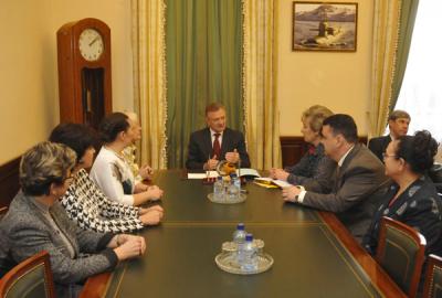 Олег Ковалёв пообщался с директорами школ Рязани, вошедшими в число 500 лучших в России