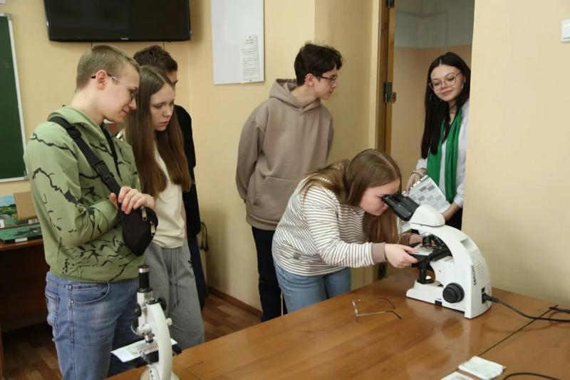 В рязанских школах функционируют 720 профильных классов