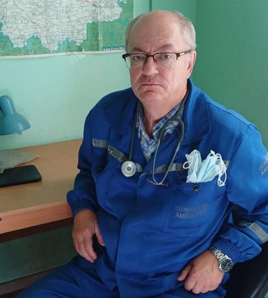 В Рязани врач «скорой» спас малыша, выпавшего из окна