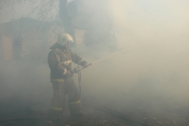 В Туме огонь повредил нежилой дом