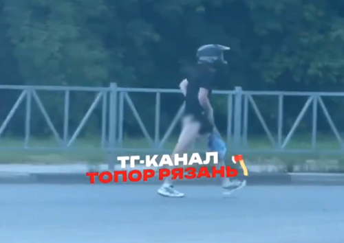 В Рязани сняли голого мотоциклиста