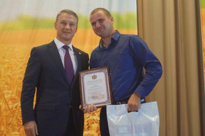 Аркадий Фомин поблагодарил рязанских аграриев за непростой, но очень нужный труд