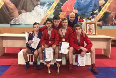 Юные рязанские самбисты отличились на всероссийских соревнованиях
