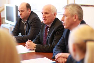 Рязанская область желает уравнять стоимость разрешений на такси по всей России