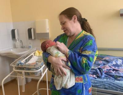 Из перинатального центра выписали рязанку, родившую девятого ребенка