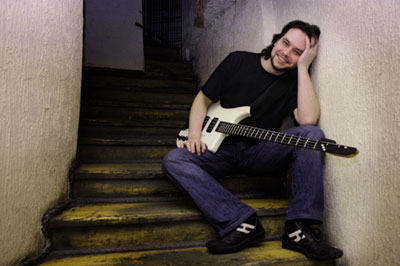 Российский бас-гитарист-виртуоз проведёт в Рязани мастер-класс