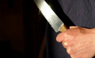 Разбойник пригрозил ряжской пенсионерке ножом и отнял 5000 рублей