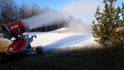 На биатлонном комплексе «Алмаз» под Рязанью заработали снежные пушки