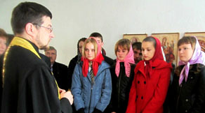 Чучковцам напомнили о семейных ценностях после участившихся визитов Свидетелей Иеговы