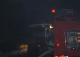 Огонь спалил нежилой дом в Михайловском районе