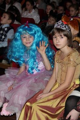 Юные рязанцы из многодетных семей посмотрели новогоднее представление