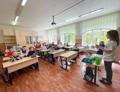 Специалисты компании «Эко-Пронск» провели экологический мастер-класс для школьников