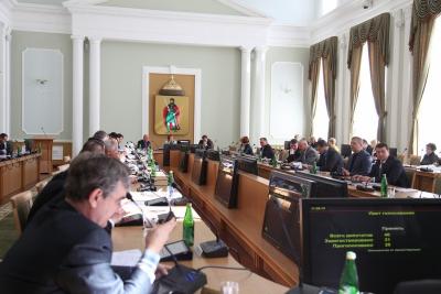 Реконструкция здания бывшего кинотеатра «Ока» должна завершиться в сентябре