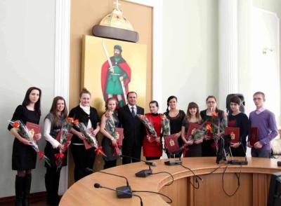 Глава Рязани Андрей Кашаев вручил поощрительные премии лучшим студентам Рязани