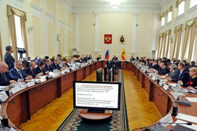 Олег Ковалёв выделил на ремонт районных дорог 200 миллионов рублей