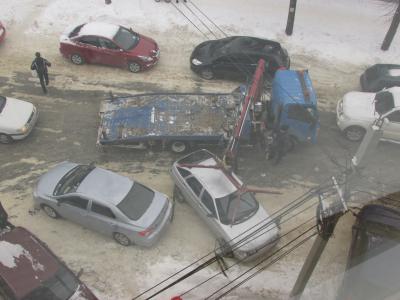 Дорожная ситуация на улице Праволыбедская в Рязани окончательно осложнилась