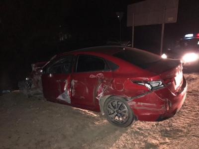 В Михайловском районе легковой автомобиль столкнулся с автобусом