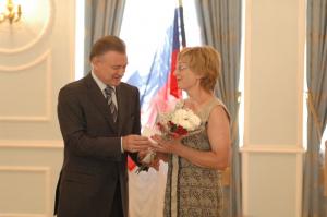 Медицинские работники Рязанской области получили от губернатора грамоты и ценные подарки