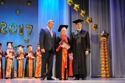 Николай Любимов пригласил выпускников РязГМУ работать на селе