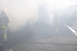 В Сасово сгорела надворная постройка