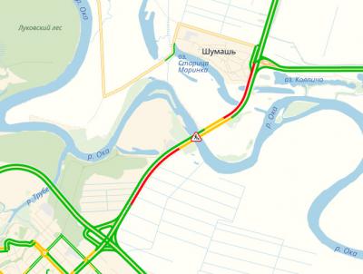 На Солотчинском мосту собралась традиционная пробка
