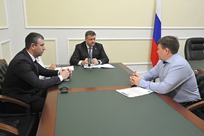 Николай Любимов велел отремонтировать участок дороги от трассы М5 до деревни Старолетово