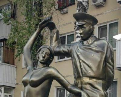 Рязанцы критикуют новую скульптуру в Горроще на Севастопольской аллее