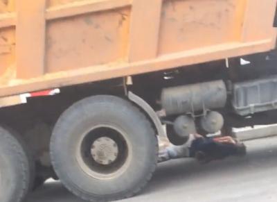 МАЗ переехал пенсионера в центре Рязани