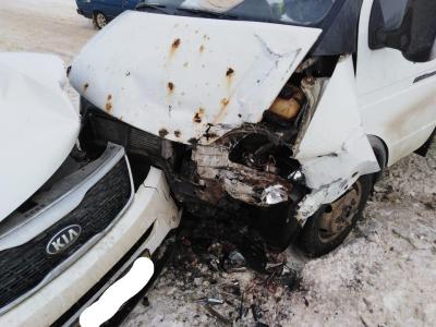 Под Сапожком «Газель» врезалась во внедорожник