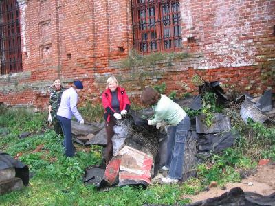 РНПК оказала содействие в уборке Агро-Пустыни