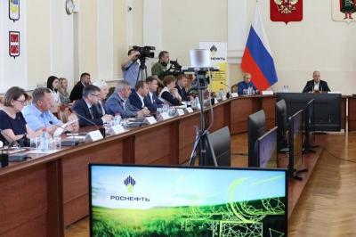 В правительстве обсудили участие предприятий «Роснефти» в развитии региона