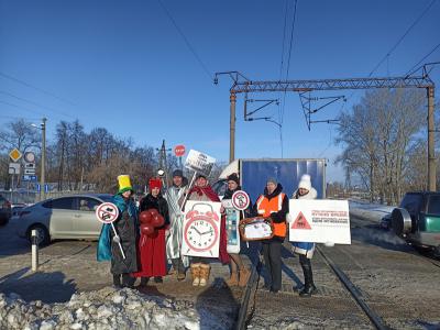 Рязанские железнодорожники провели профилактическую акцию «Внимание, переезд!»