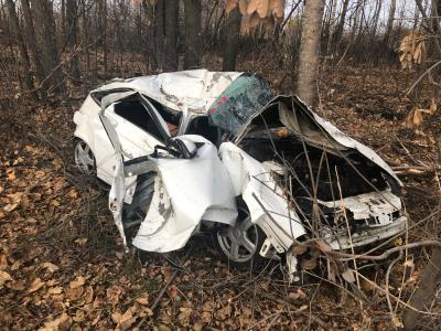 Под Рязанью опрокинулась «Лада Приора», пострадали три человека