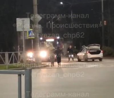 Полиция установила участников дорожного конфликта в Рязани 