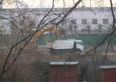 На месте бывшего стадиона «Агрокомплект» началось строительство дома