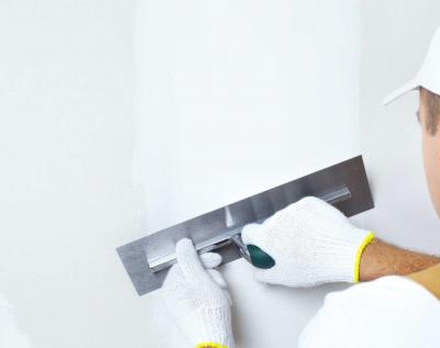 Маляр-отделочник в Рязани может получать 44 тысячи рублей