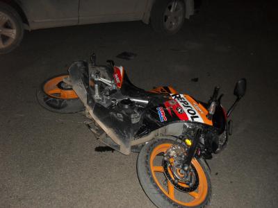 Тoyota Нighlander не уступила дорогу мотоциклу в Рязани