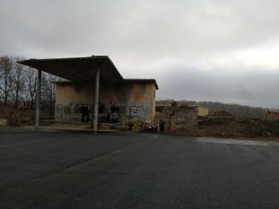 В ЦПКиО начали укладывать асфальт