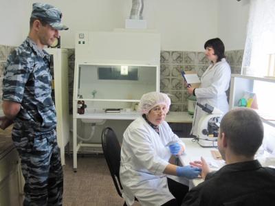 Осуждённые рязанских колоний проходят обязательную геномную регистрацию