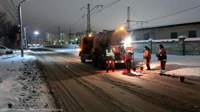 Выбоины на дорогах Рязани латают литым асфальтобетоном