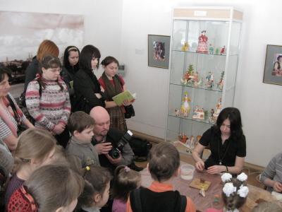 Рязанцев научили чудесному старинному ремеслу