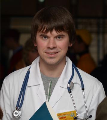 Студент РязГМУ Антон Минаев споёт для ветеранов